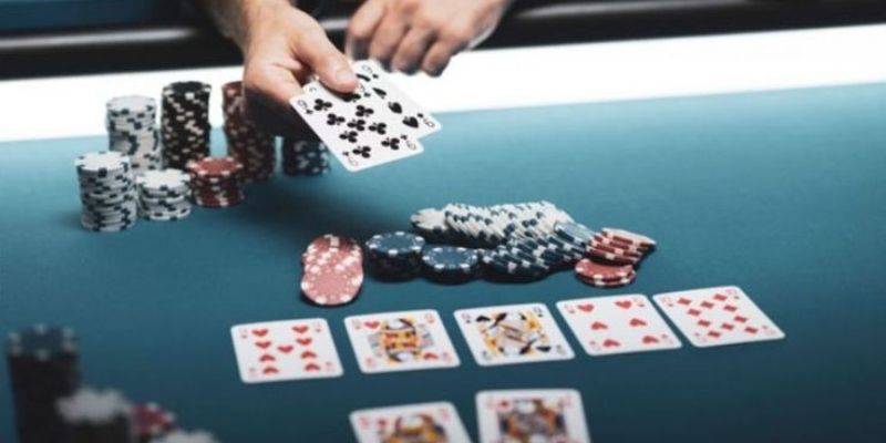 Lưu ý quan trọng cần tuân thủ khi chơi xì tố tại Fun88